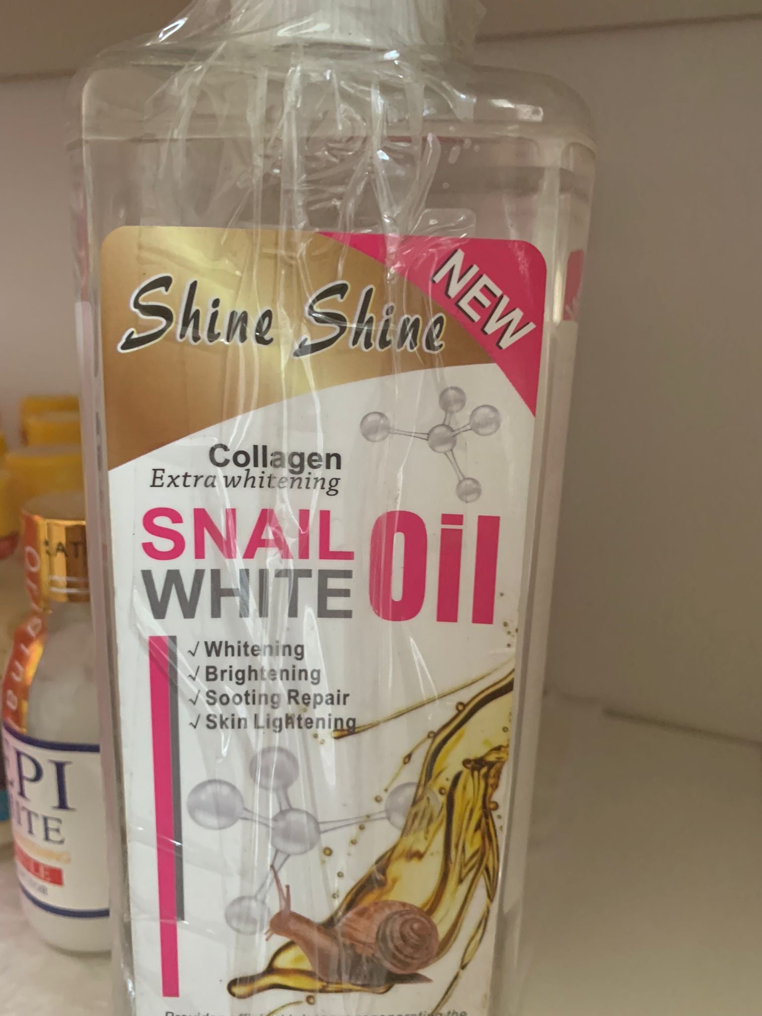 Veetgold active whitening SNAIL WHITE COLLAGEN EXTRACT Glowing Body oil 1000ml