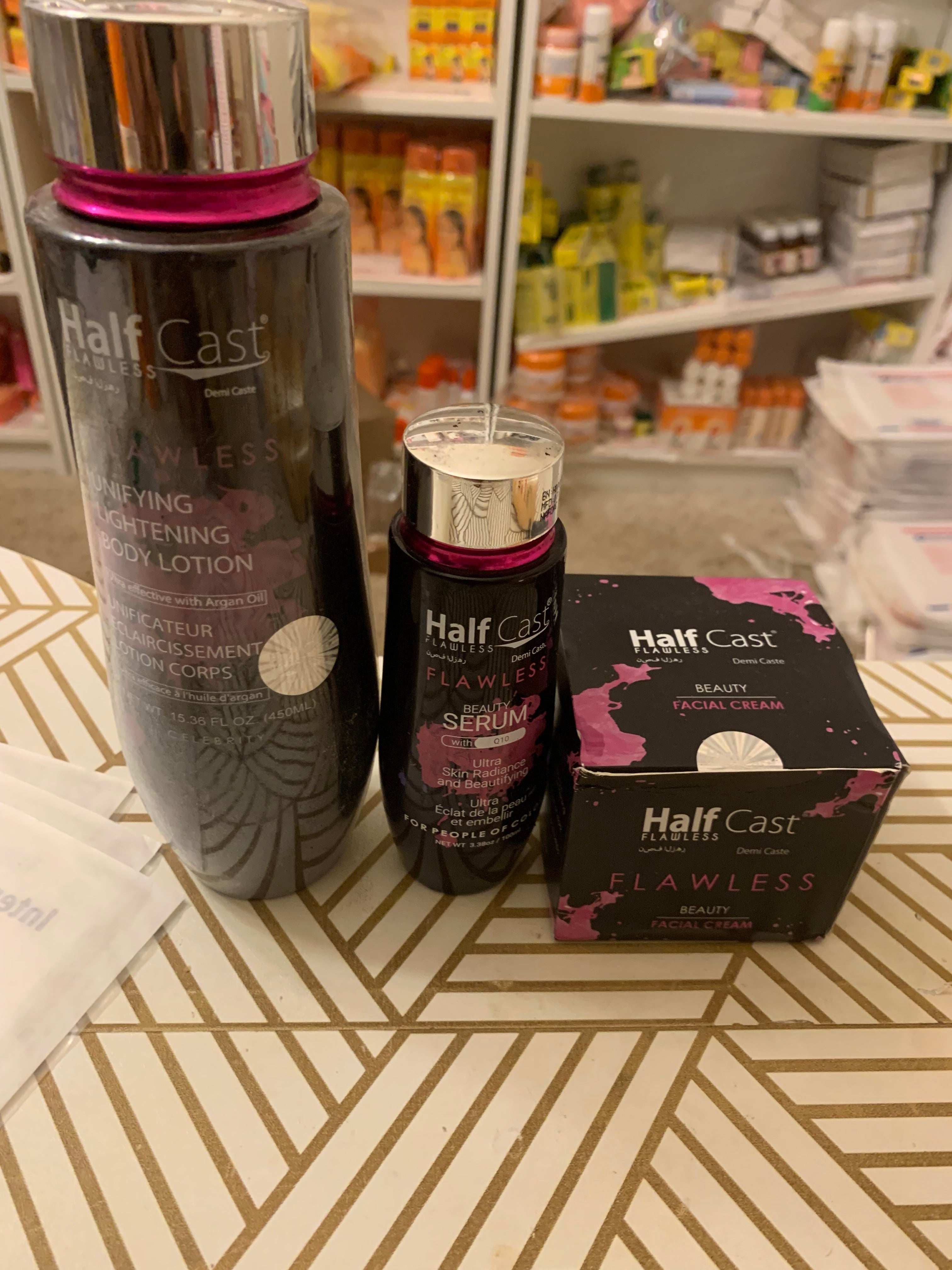 HalfCast Face Milk Fast Whitening Action Remove Dark Spots & Treatment Acne with Glutathione Diamant