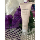GLOWING VITAMIN C FACIAL CLEANSER - 75 ML