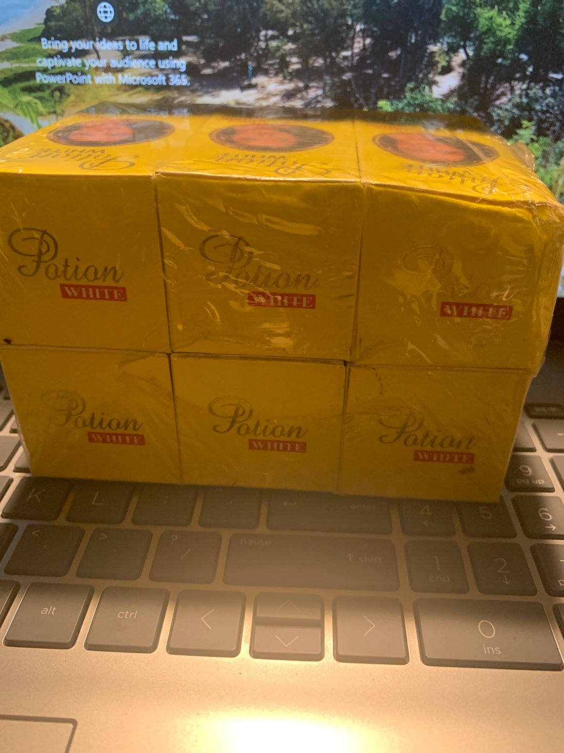 Portion white tripple action clears stretch mark fast visible results