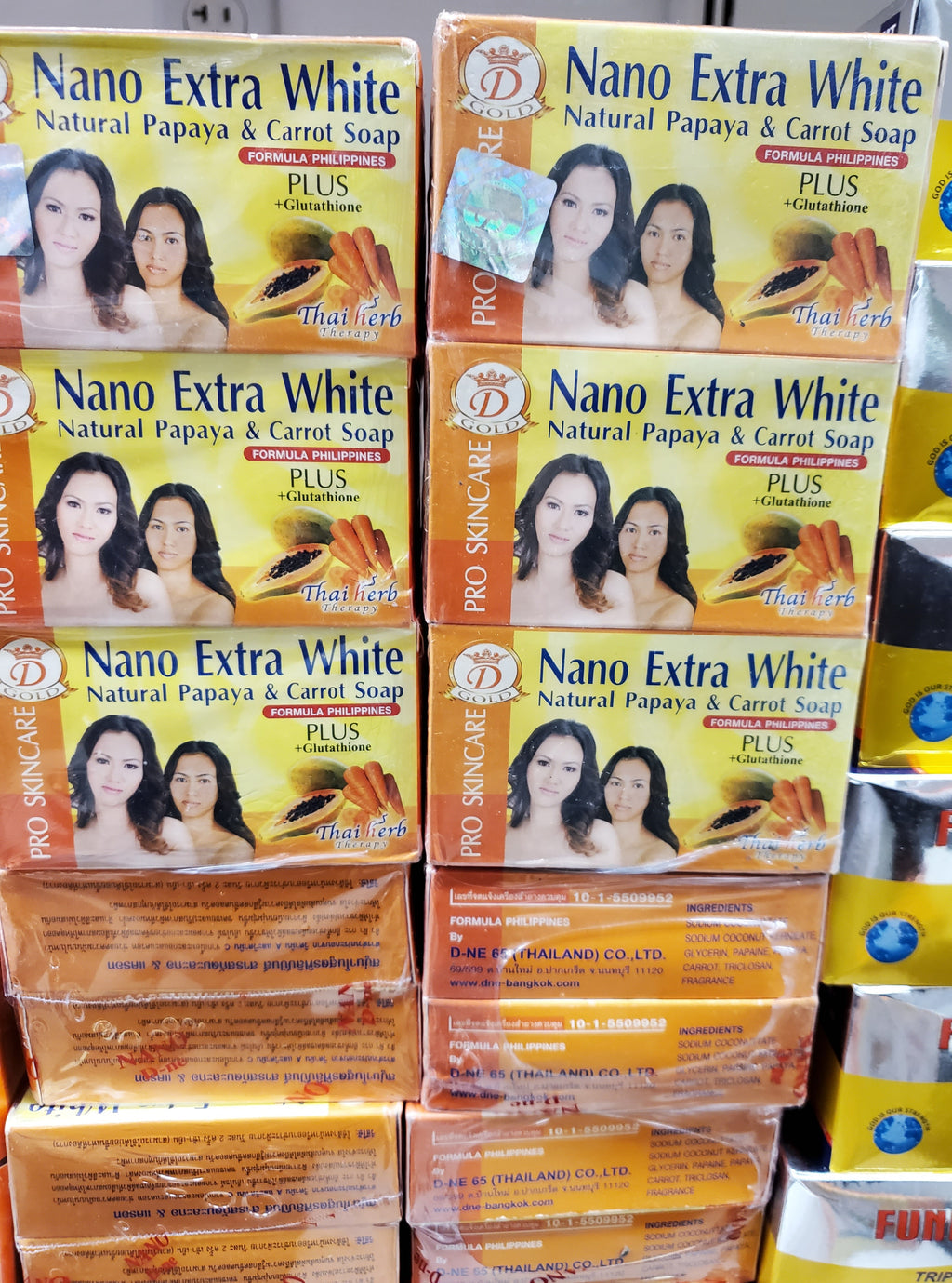 NANO EXTRA WHITE Turmeric soap